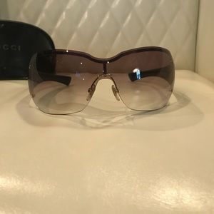 Gucci GG 1825 sunglasses
